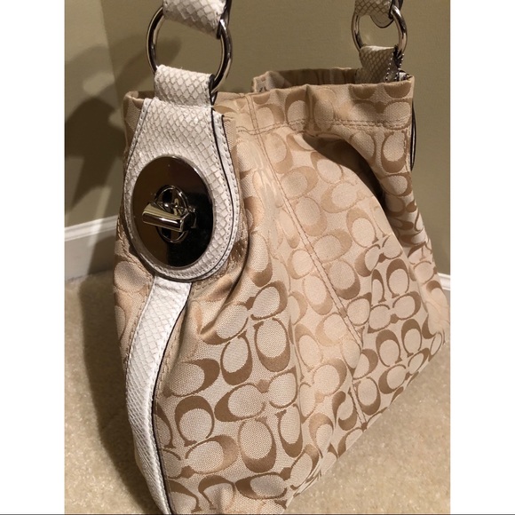💎Coach Shoulder bag in Signature Canvas - Picture 2 of 6